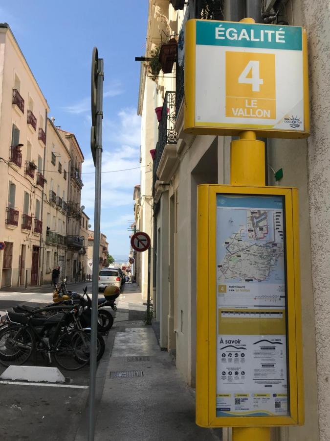 Chaleureux studio mansardé - cœur de ville de Sète Exterior foto